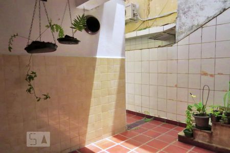 Casa de condomínio à venda com 125m², 3 quartos e 2 vagasÁrea de Serviço/Quintal