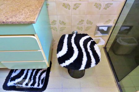 Casa de condomínio à venda com 125m², 3 quartos e 2 vagasBanheiro