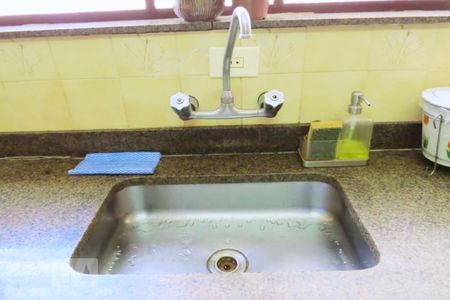 Casa de condomínio à venda com 125m², 3 quartos e 2 vagasCozinha