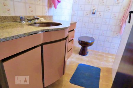 Casa de condomínio à venda com 125m², 3 quartos e 2 vagassuíte 