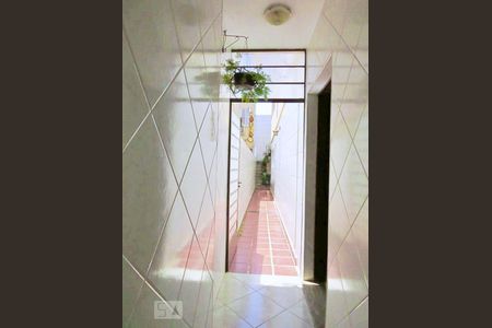 Casa de condomínio à venda com 125m², 3 quartos e 2 vagasCorredor