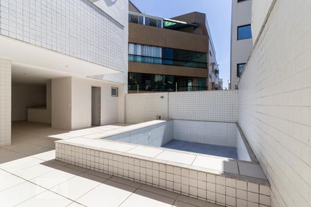 Apartamento para alugar com 86m², 3 quartos e 1 vaga Apartamento para alugar com 86m², 3 quartos e 1 vagaÁrea Comum - Piscina (Em construção)