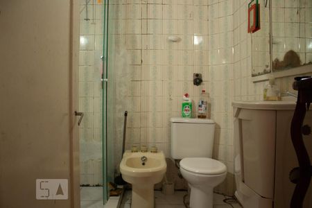 Banheiro de casa à venda com 5 quartos, 300m² em Cidade Vargas, São Paulo