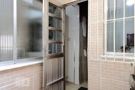 Apartamento à venda com 92m², 3 quartos e 1 vagaÁrea de Serviço