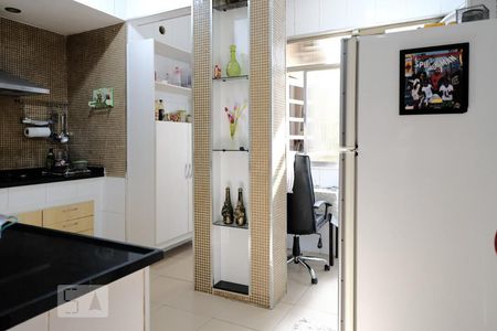 Apartamento à venda com 92m², 3 quartos e 1 vagaCozinha