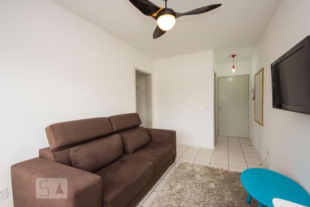 Sala de apartamento à venda com 1 quarto, 40m² em Petrópolis, Porto Alegre