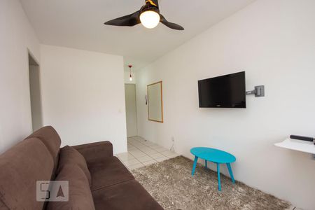 Sala de apartamento à venda com 1 quarto, 40m² em Petrópolis, Porto Alegre