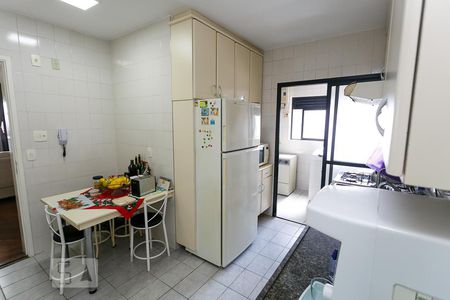 Apartamento à venda com 110m², 3 quartos e 2 vagasCozinha