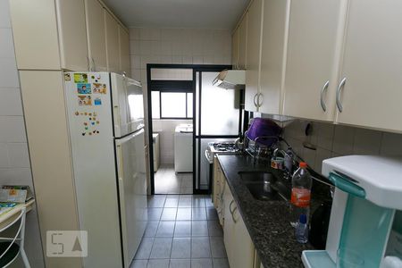 Apartamento à venda com 110m², 3 quartos e 2 vagasCozinha