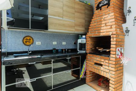 Casa à venda com 190m², 2 quartos e 2 vagas Casa à venda com 190m², 2 quartos e 2 vagasChurrasqueira