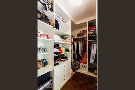Closet Suíte 1 de casa à venda com 2 quartos, 190m² em Jardim Colombo, São Paulo