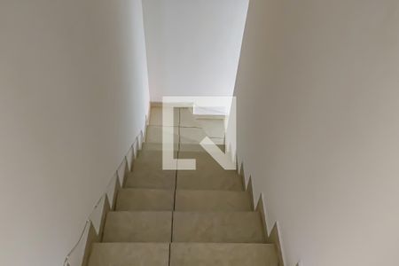 Casa à venda com 91m², 2 quartos e 1 vagaescada