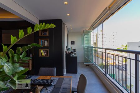 Apartamento à venda com 70m², 2 quartos e 1 vaga Apartamento à venda com 70m², 2 quartos e 1 vagaVaranda