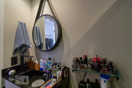 Apartamento à venda com 70m², 2 quartos e 1 vaga Apartamento à venda com 70m², 2 quartos e 1 vagaBanheiro da Suite