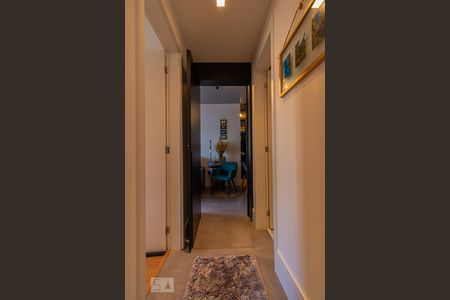 Apartamento à venda com 70m², 2 quartos e 1 vaga Apartamento à venda com 70m², 2 quartos e 1 vagaCorredor