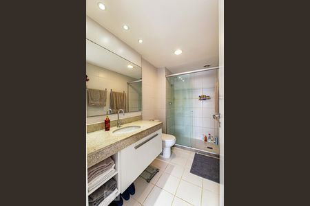 Apartamento à venda com 116m², 3 quartos e 2 vagasBanheiro da Suite 2