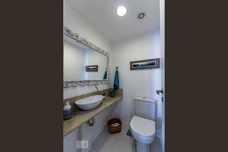 lavabo  de apartamento à venda com 3 quartos, 116m² em Santa Rosa, Niterói
