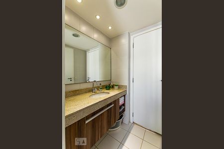 Apartamento à venda com 116m², 3 quartos e 2 vagasBanheiro da Suite Canadense 