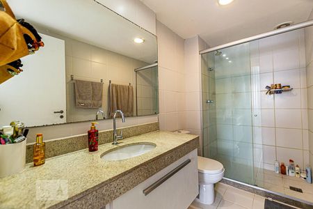 Apartamento à venda com 116m², 3 quartos e 2 vagasBanheiro da Suite 2