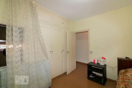 Casa à venda com 220m², 3 quartos e 2 vagas Casa à venda com 220m², 3 quartos e 2 vagasQuarto 2