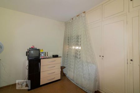 Casa à venda com 220m², 3 quartos e 2 vagas Casa à venda com 220m², 3 quartos e 2 vagasQuarto 2