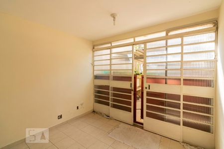 Sala de casa para alugar com 3 quartos, 220m² em Moema, São Paulo