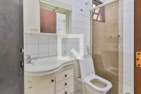 Casa para alugar com 100m², 3 quartos e 1 vaga Casa para alugar com 100m², 3 quartos e 1 vagaBanheiro Social