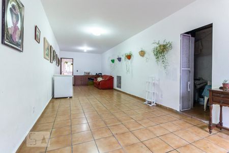 Casa à venda com 150m², 3 quartos e 3 vagasGaragem