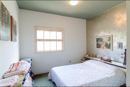 Casa à venda com 350m², 3 quartos e 2 vagasSuíte