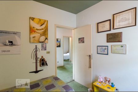 Casa à venda com 350m², 3 quartos e 2 vagasQuarto 3