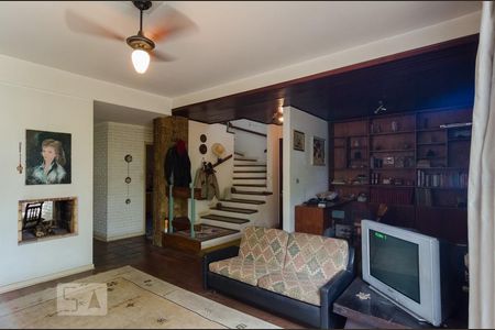 Sala de casa à venda com 3 quartos, 350m² em Planalto Paulista, São Paulo