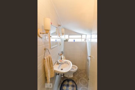 Casa à venda com 350m², 3 quartos e 2 vagasLavabo