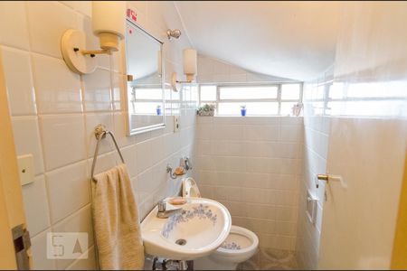 Casa à venda com 350m², 3 quartos e 2 vagasLavabo