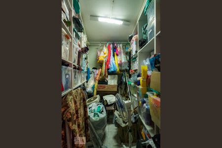 Casa à venda com 150m², 3 quartos e 4 vagasQuarto Suíte 1 - Closet