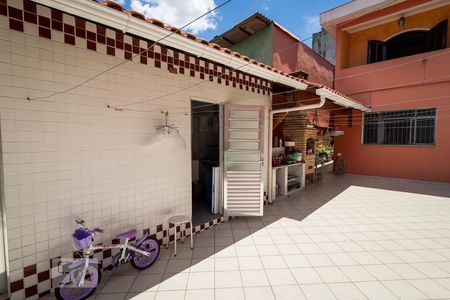 Casa à venda com 150m², 3 quartos e 4 vagasQuintal