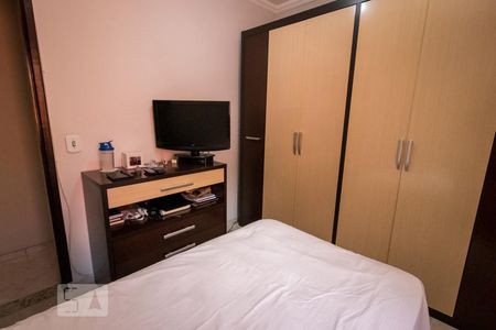 Casa à venda com 150m², 3 quartos e 4 vagasQuarto Suíte 2