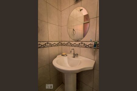 Casa à venda com 150m², 3 quartos e 4 vagasBanheiro da Suíte 3