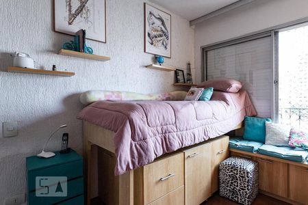 Apartamento à venda com 110m², 3 quartos e 2 vagasQuarto 2