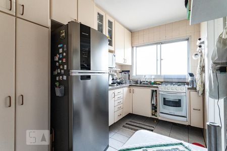 Apartamento à venda com 110m², 3 quartos e 2 vagasCozinha