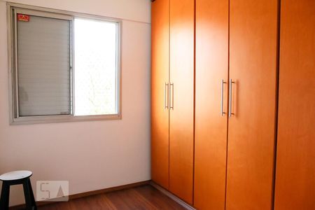 Quarto 1 de apartamento para alugar com 2 quartos, 50m² em Vila Emir, São Paulo