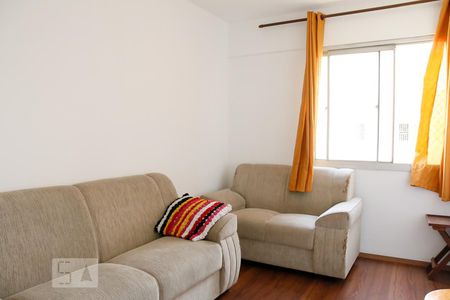 Sala de apartamento para alugar com 2 quartos, 50m² em Vila Emir, São Paulo