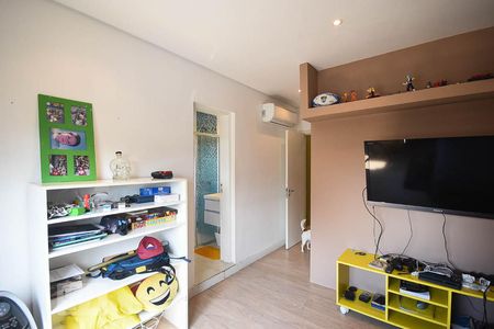 Apartamento à venda com 317m², 4 quartos e 5 vagasSuíte 1