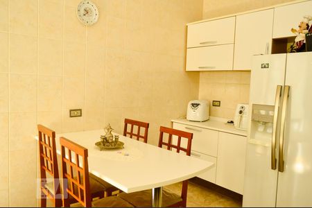 Casa à venda com 282m², 6 quartos e 5 vagasCasa1 Cozinha Vista Lateral