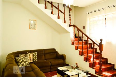 Casa à venda com 282m², 6 quartos e 5 vagasCasa2 Sala Entrada Quartos