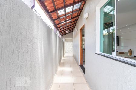 Casa à venda com 280m², 4 quartos e 2 vagas Casa à venda com 280m², 4 quartos e 2 vagasÁrea Externa