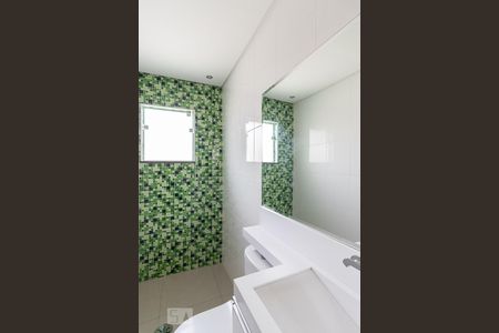 Casa à venda com 280m², 4 quartos e 2 vagas Casa à venda com 280m², 4 quartos e 2 vagasBanheiro 2