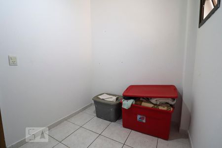 Quarto reversível de apartamento para alugar com 3 quartos, 88m² em Jardim Goiás, Goiânia