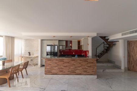 Apartamento à venda com 200m², 1 quarto e 2 vagasSala