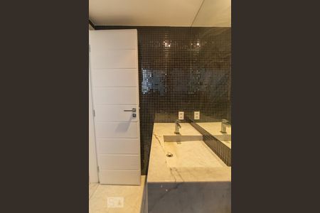 Apartamento à venda com 200m², 1 quarto e 2 vagasLavabo