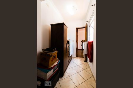 Casa à venda com 204m², 6 quartos e 1 vaga Casa à venda com 204m², 6 quartos e 1 vagaCorredor quartos